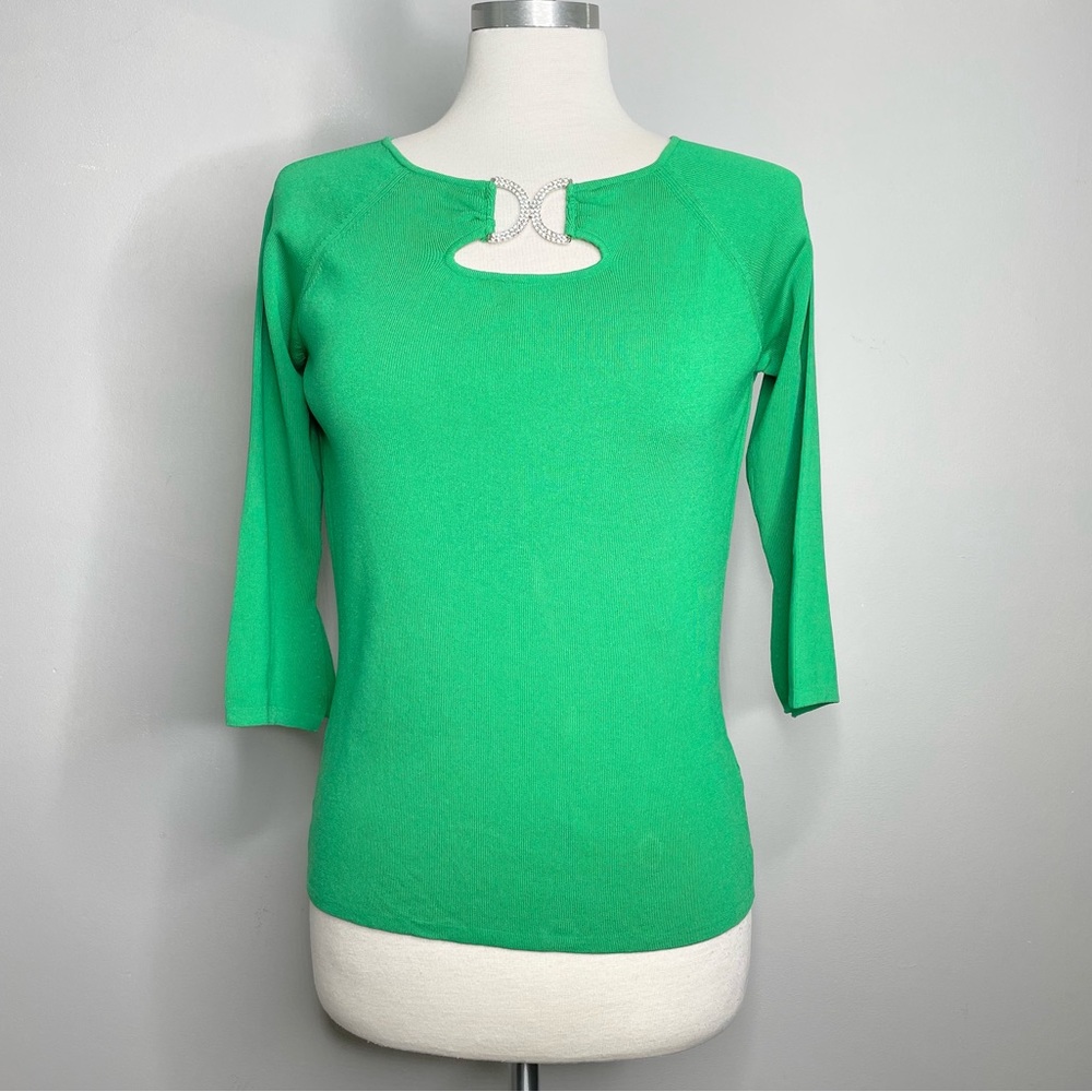 Crystal Double D-Ring Keyhole 3/4 Sleeve Ribbed Tunic Top